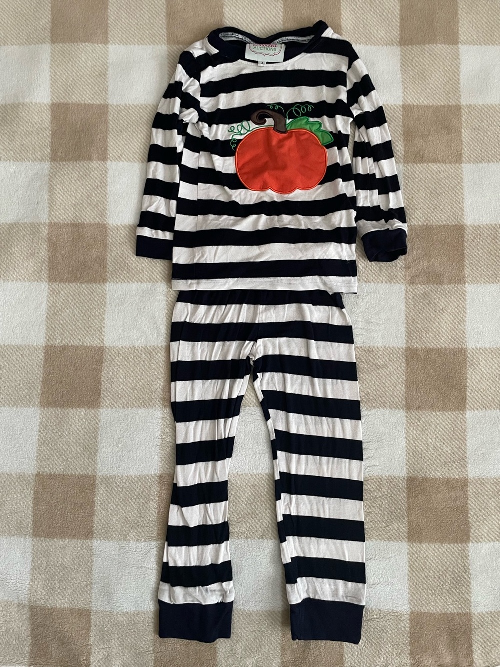 Smocked Auctions Kids 3T Black & White Striped Pumpkin Applique Matching Set